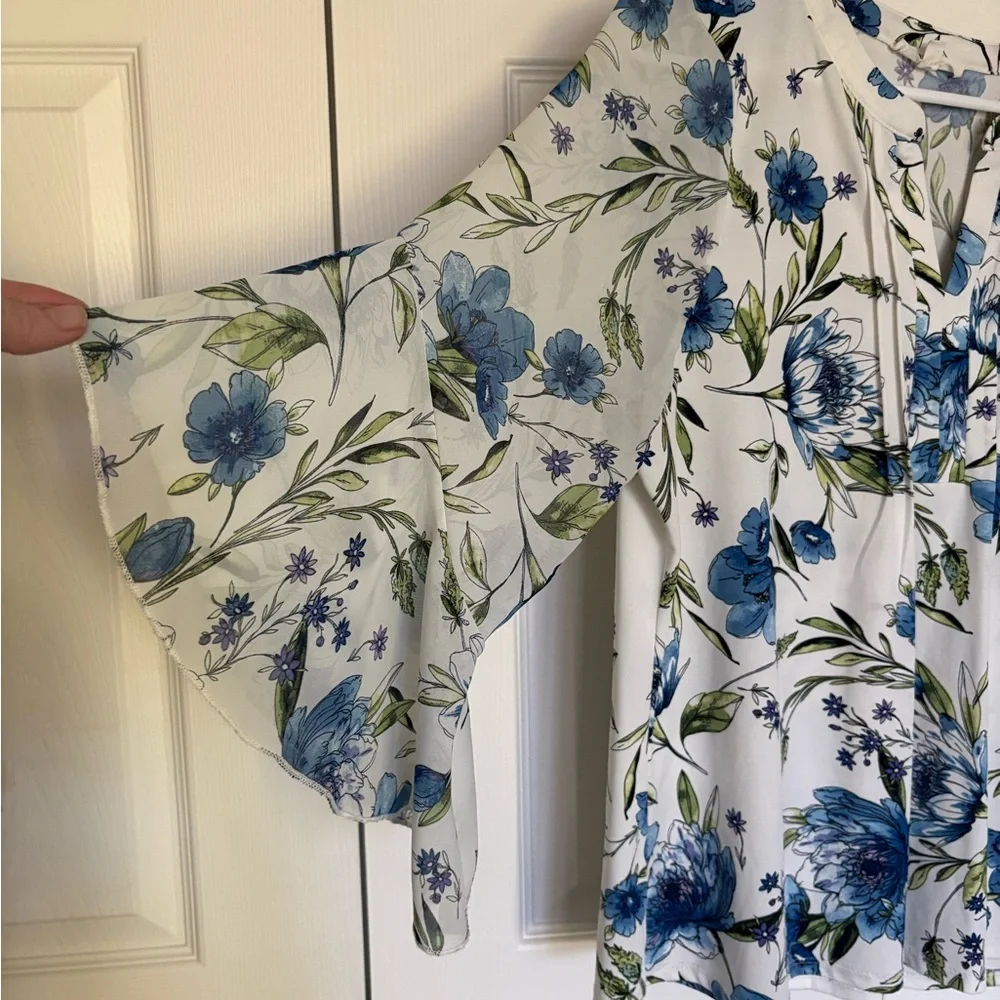 PerSeption Concept White Blouse with Blue Floral Print - Picture 3 of 4